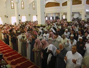 Saudi Arabia vows iron fist on riots, blames Iran