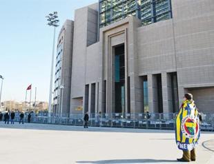 Fener chair takes aim at court