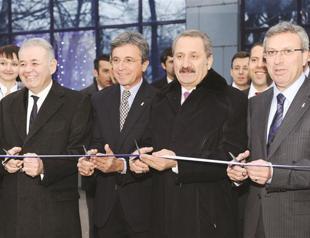 Işbank posts solid credit growth, looks eastward