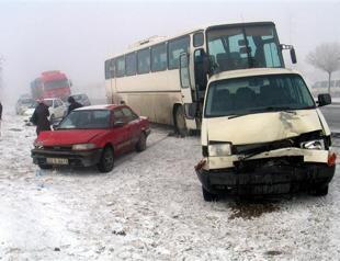 22 hurt in pile-up in central Turkey