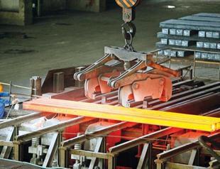 China manufacturing expands in February