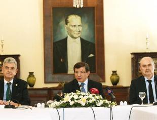 Davutoğlu briefs Parliament Commission on Syria issue