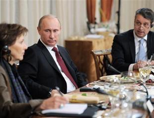Putin declines to back Syrias Assad