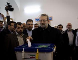 Iran votes in test for Ahmadinejad