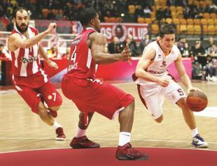 Final 4 dream fades for Turks