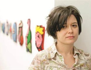 Artist adorns women issues in the world with using fabrics