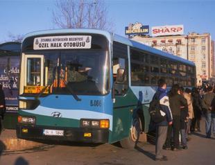 Istanbul bus driver pulls knife on passengers, loses certificate