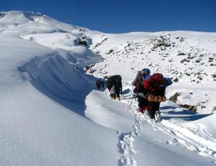 Six hikers swept away by avalanche in Norway: police