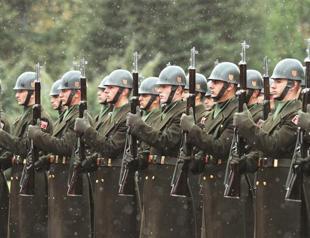 Military to abolish misogynous marches