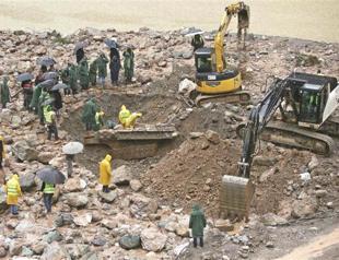 Eight workers still missing in Adana