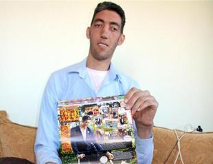 Worlds tallest man may have stopped growing