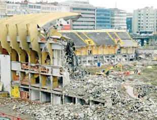 Aşçıoğlu sues partners in joint project over Ali Sami Yen land