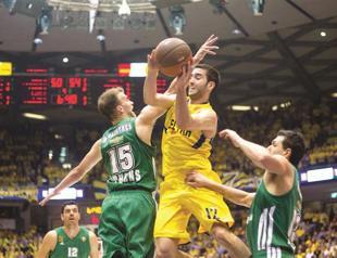 Maccabi hosts Pana for crucial playoff test