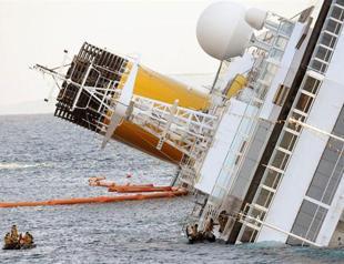 Coast Guard to Italian captain: Go back aboard