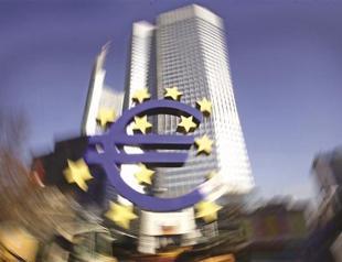 Euro lenders park record sums of deposits at ECB