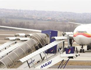 China bans airlines from emission rule