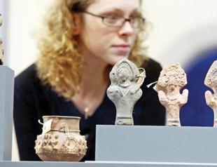Museum gets missing objects back