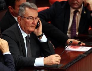 Former opposition leader to press charges on bribe accusations