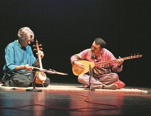 Iranian singer praises Turkish acceptance