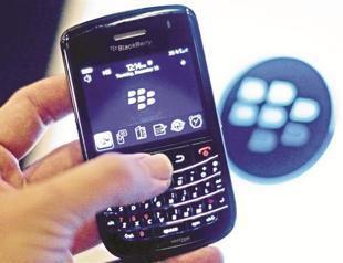 BlackBerry maker RIM posts losses