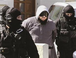 Crackdown as Sarkozy enjoys growing support