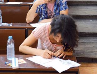 Turkish students nationwide take exam