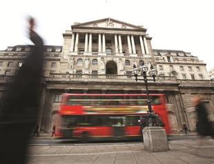UK Central Bank approves to pump cash