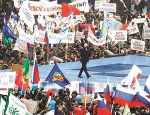 Putin praises Cold War spies