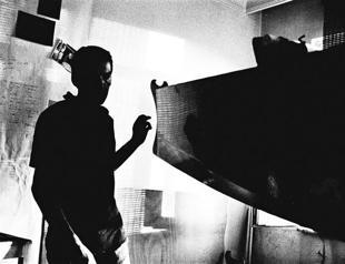 Photographer discovers journey of an old family