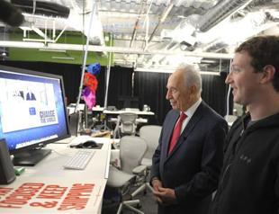 Peres joins Facebook, heads to Hollywood