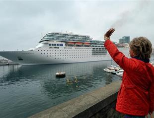 Costa Concordia could delay 2013 cruise booking