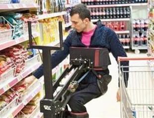 Turkish inventor builds robots for paralyzed patients