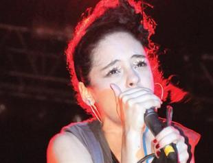 Bursa audience to sing with Yasemin Mori