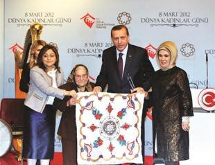 Syriac weaver says mutual respect the answer