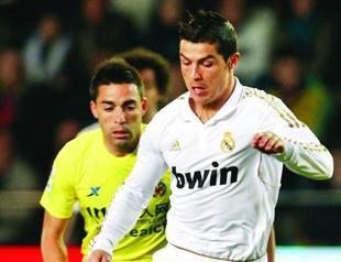 Ronaldo fastest to reach 100-goal
