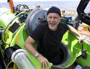 Cameron completes journey to Earths deepest point