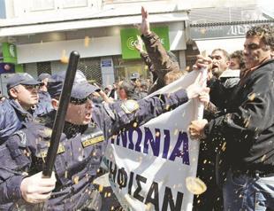 Catastrophic to let Greece leave eurozone, Merkel says