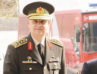 Başbuğ gears up for historic coup defense