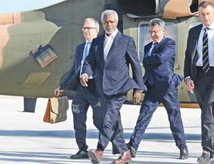 Tension at Turkish border turns world focus on Syria