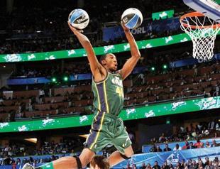 Evans soars for Slam Dunk title