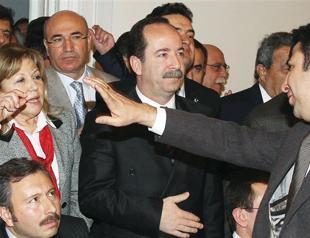 Opposition parties seek to annul education draft