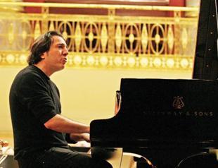 Turkish pianist shakes Vienna’s Konzerthaus