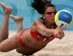 Women can cover up at Olympic beach volleyball