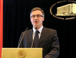 Belarus, EU in tit-for-tat diplomatic war over rights