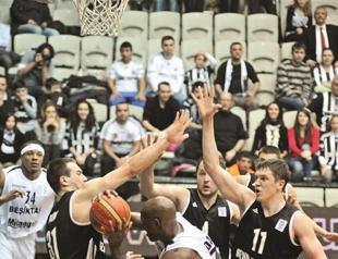 Beşiktaş off to last eight despite defeat