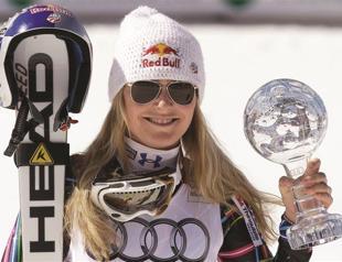 ‘Snow Queen’ Vonn claims World Cup super-G victory