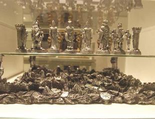 Businessman holds record with chess-set collection