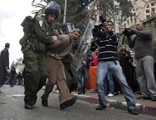 Israel closes media network in Jerusalems Old City