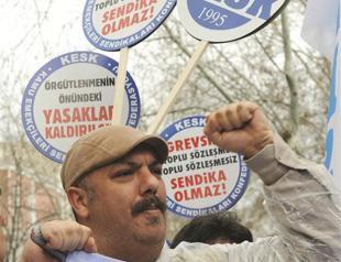 Unions criticize draft law on public servants