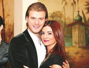 $30,000 paid for hour-long series